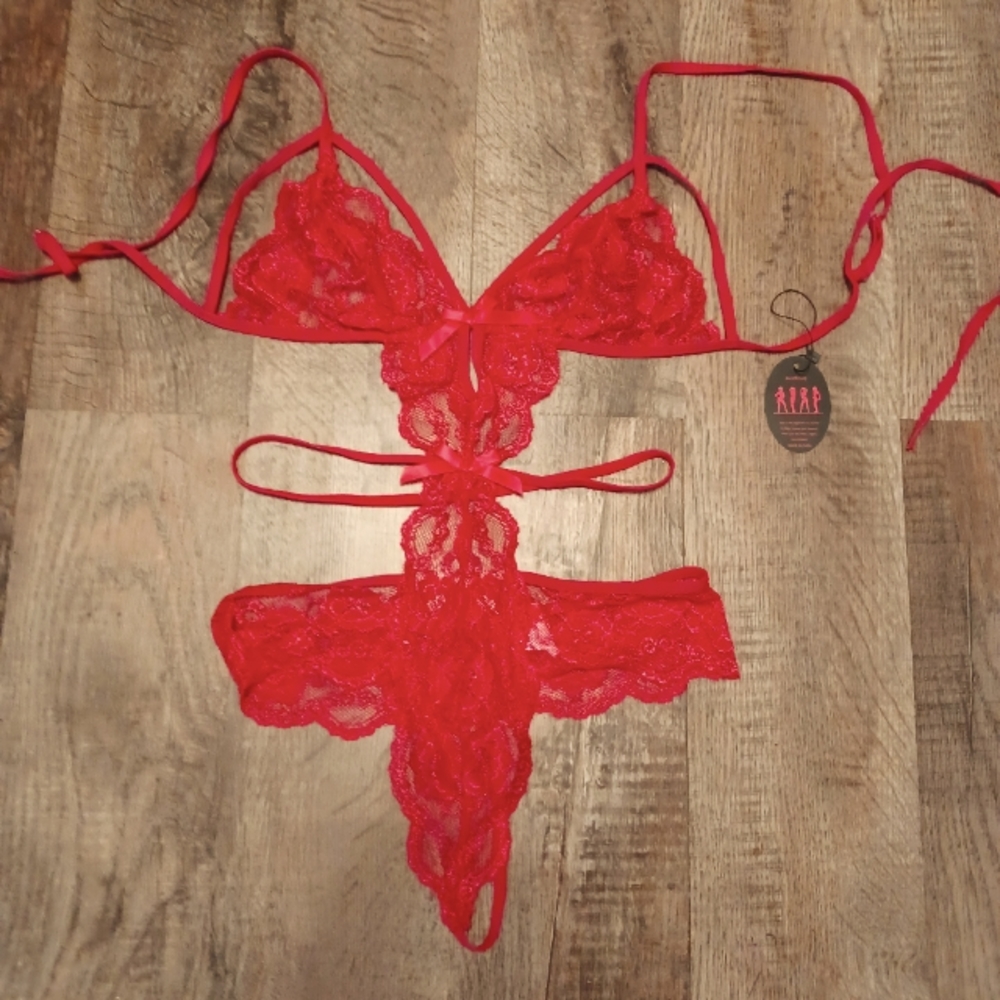 (🎉3 FOR $23 🎉) Red one-piece lingerie *NWT*